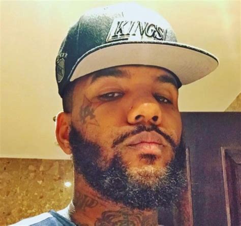 The Game rapper shows us his dick again on Instagram for